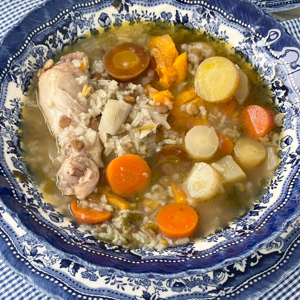 Lentils with chicken and carrots soup