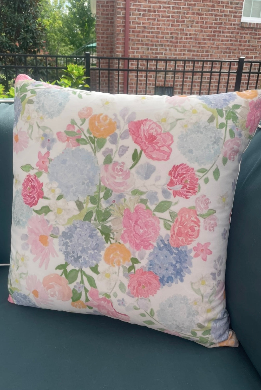 Botanical Blooms Throw Pillows - Diga Linda