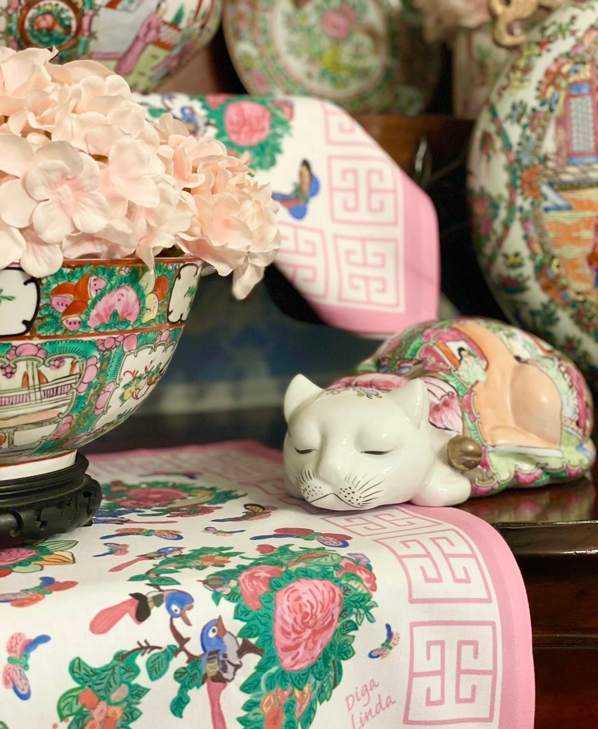 Famille Rose Napkin (2PK) by Diga Linda