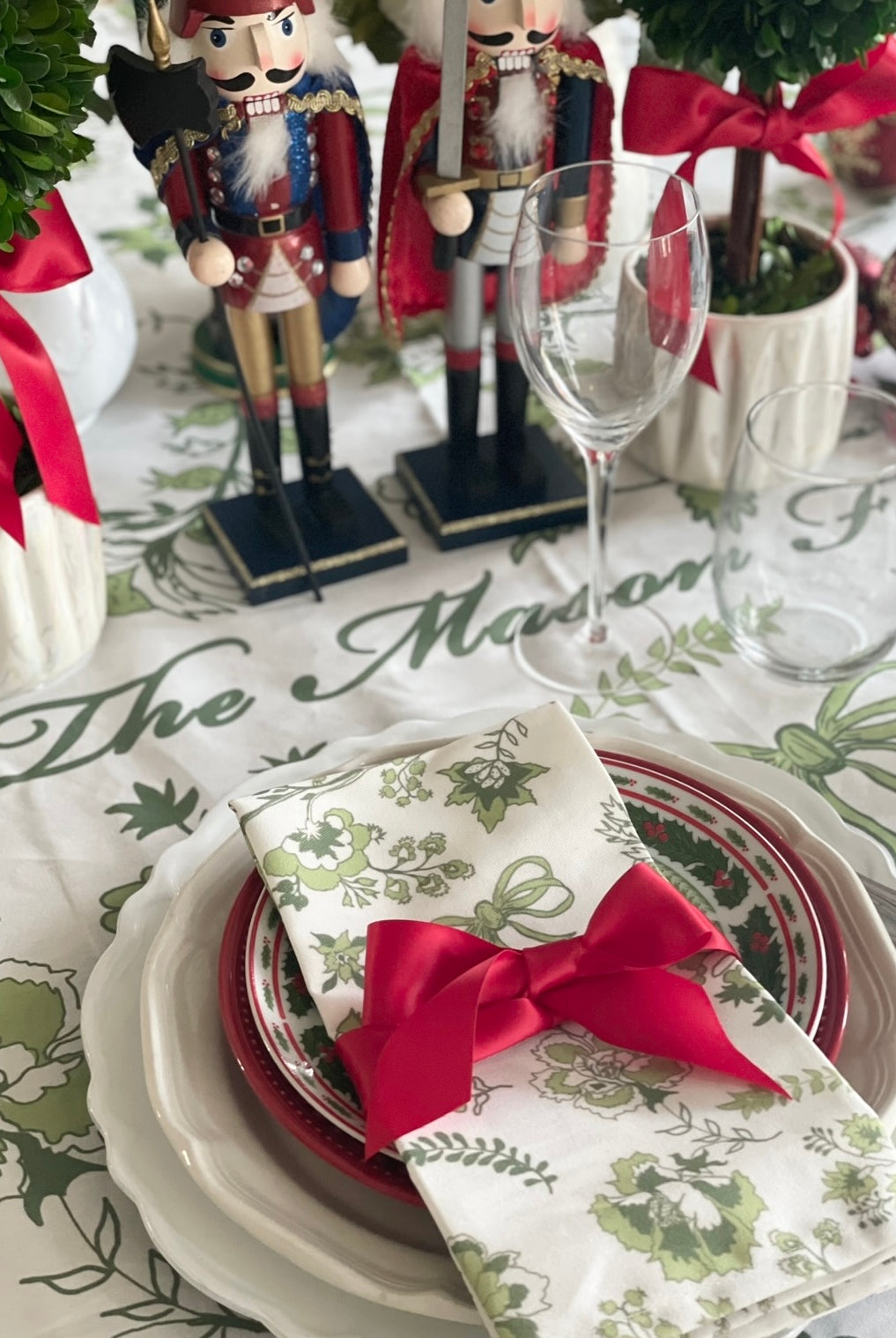 Custom Linda's Garden Tablecloth