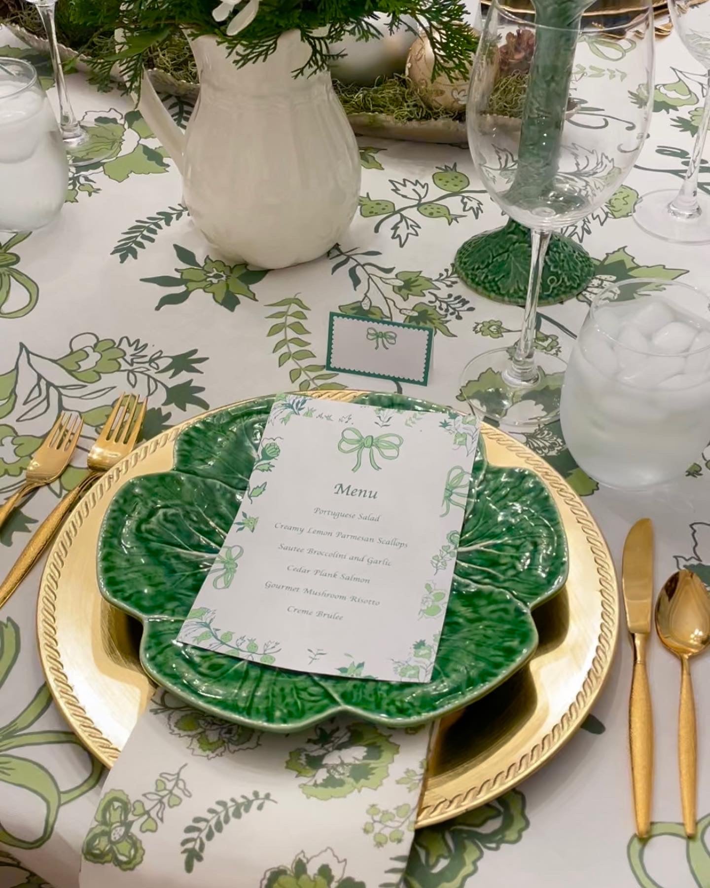 Custom Linda's Garden Tablecloth