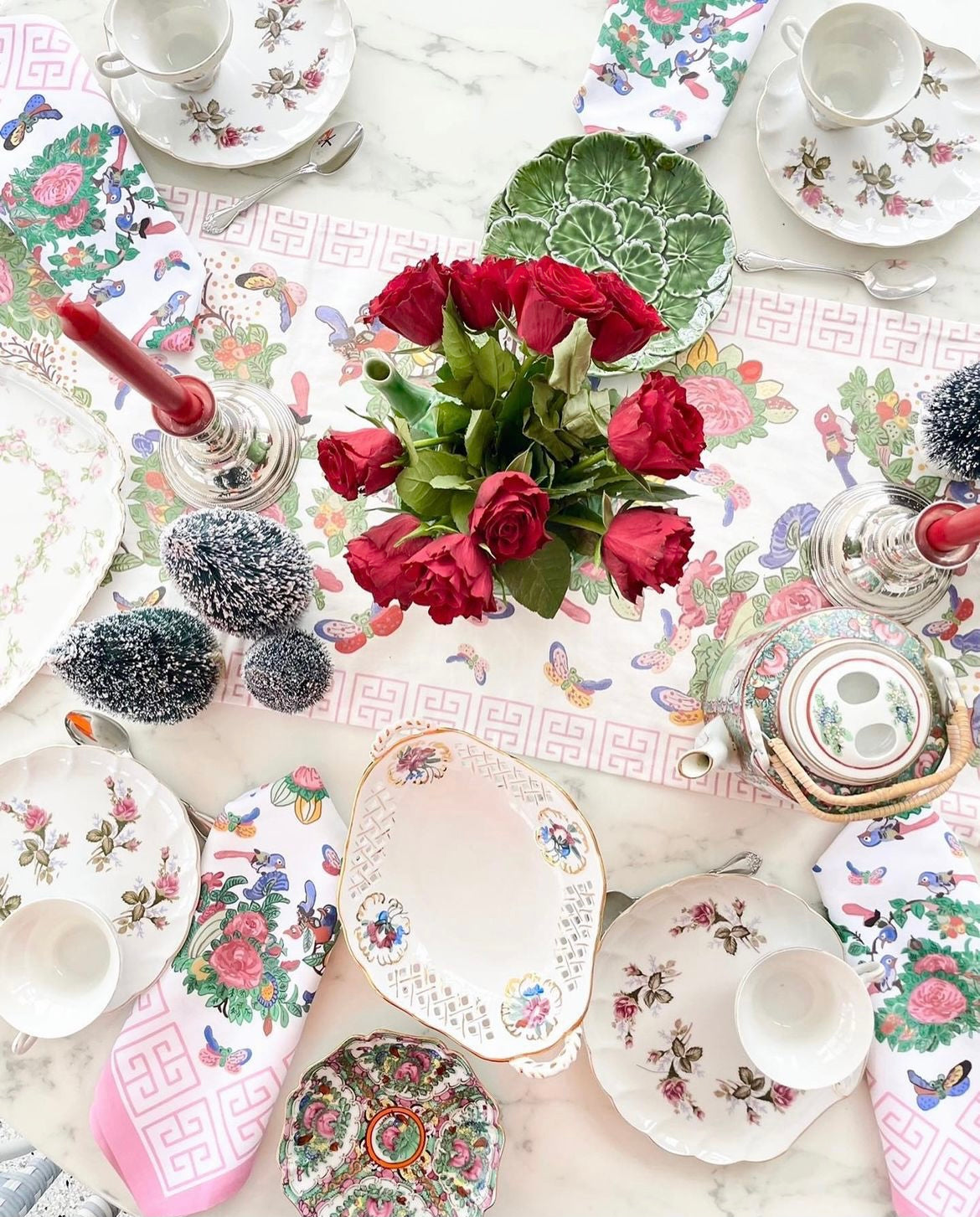 Famille Rose Napkin  (2PK) by Diga Linda