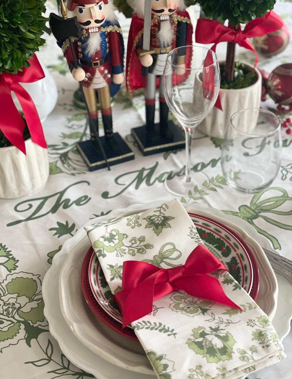 Custom Linda's Garden Tablecloth