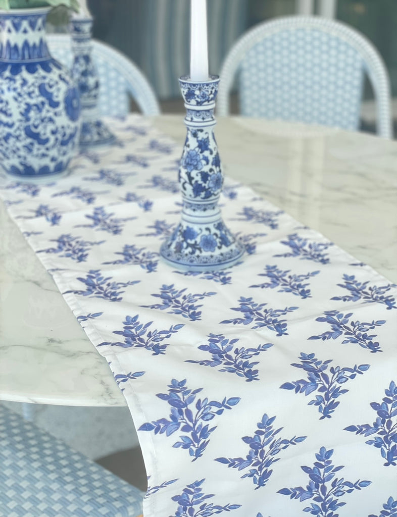 VIncentina Coast Table Runners